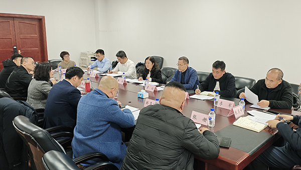 腐漫
举办银发经济主题民营企业面对面座谈会